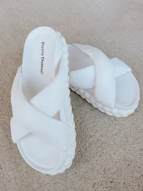 Steps To The Beach White Sandals-